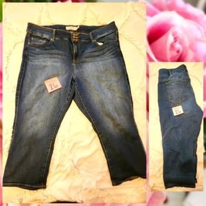 Torrid Capri Jeans